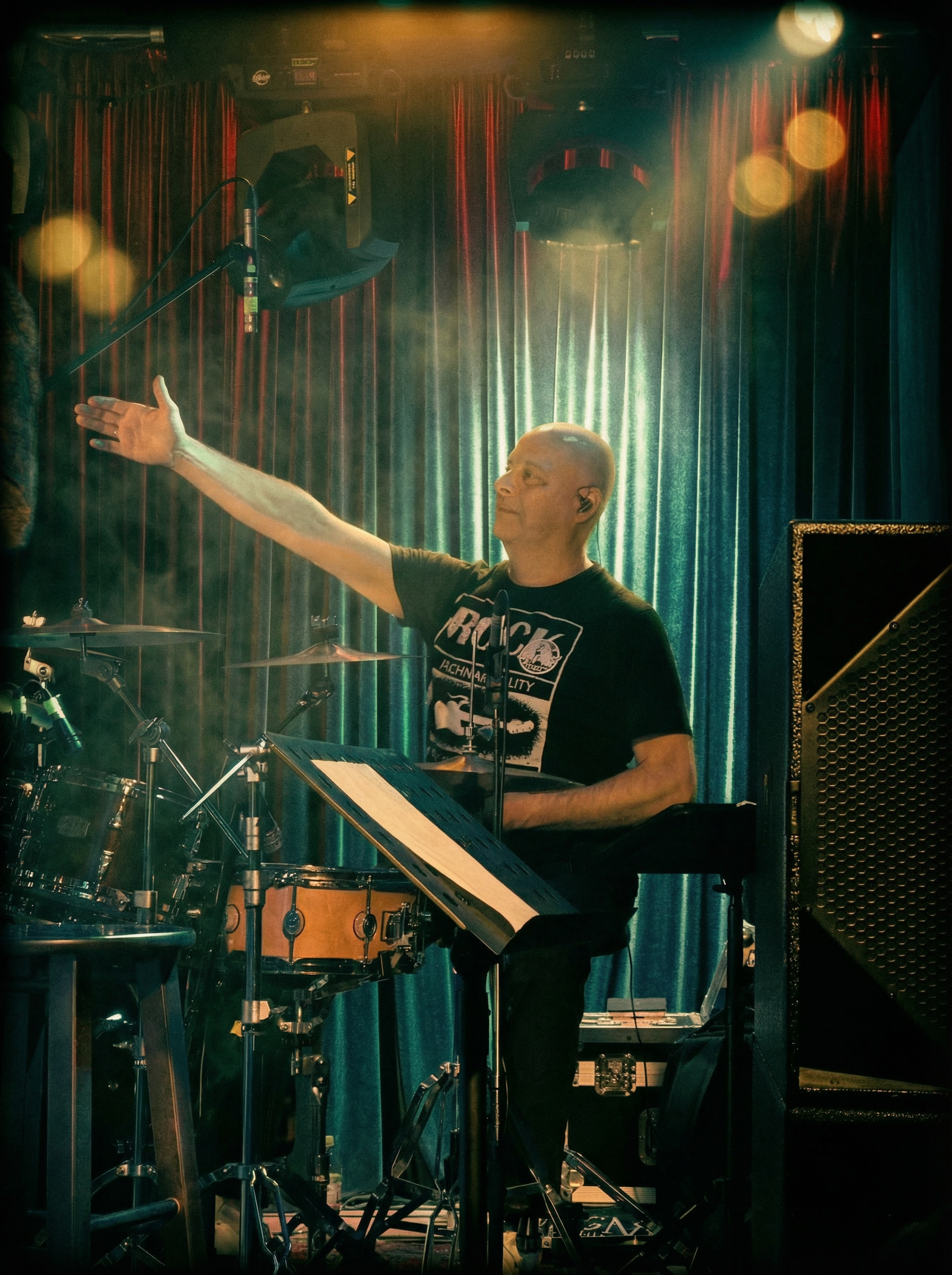 Игорь — ударные